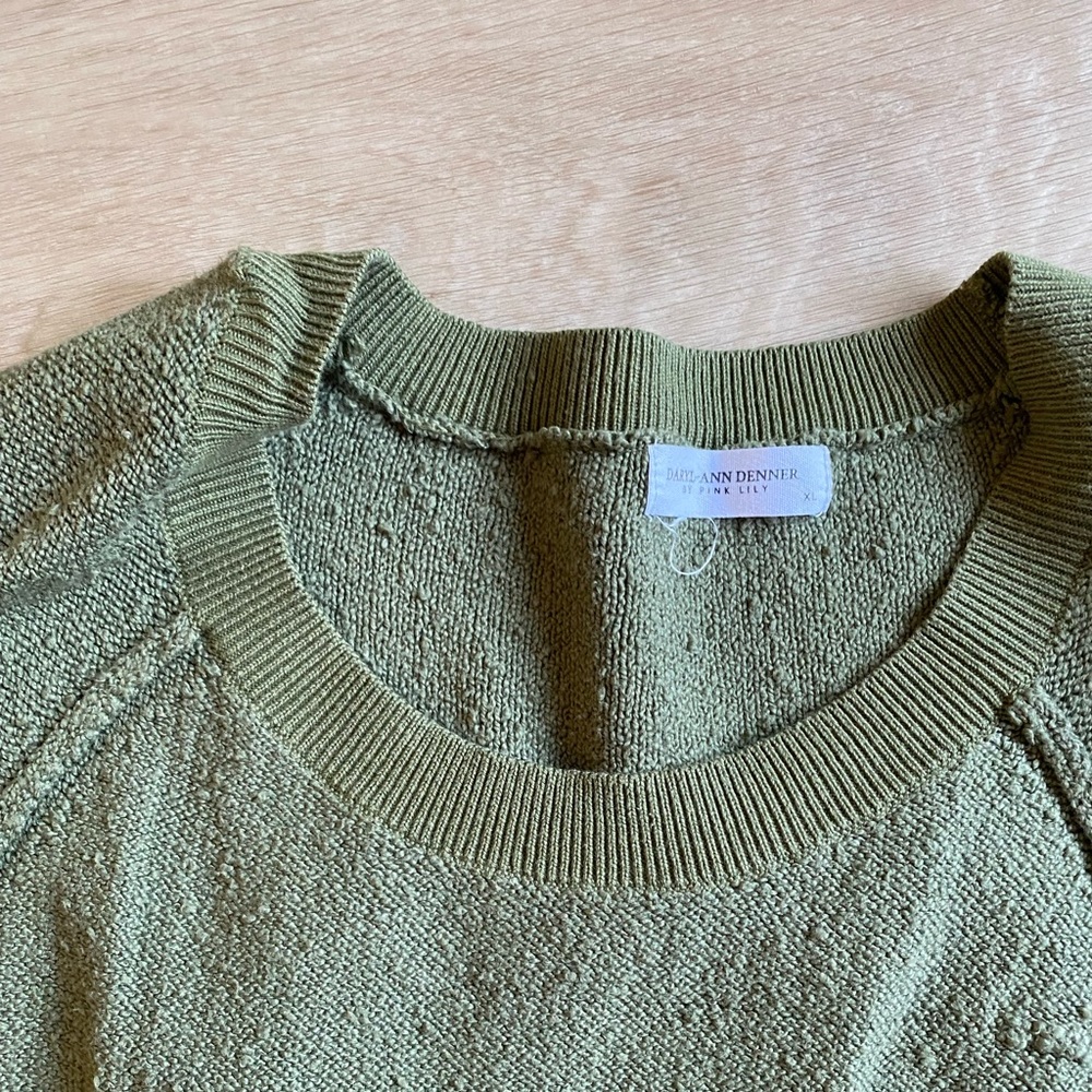 DARYLANN green sweater - Picture 2 of 3